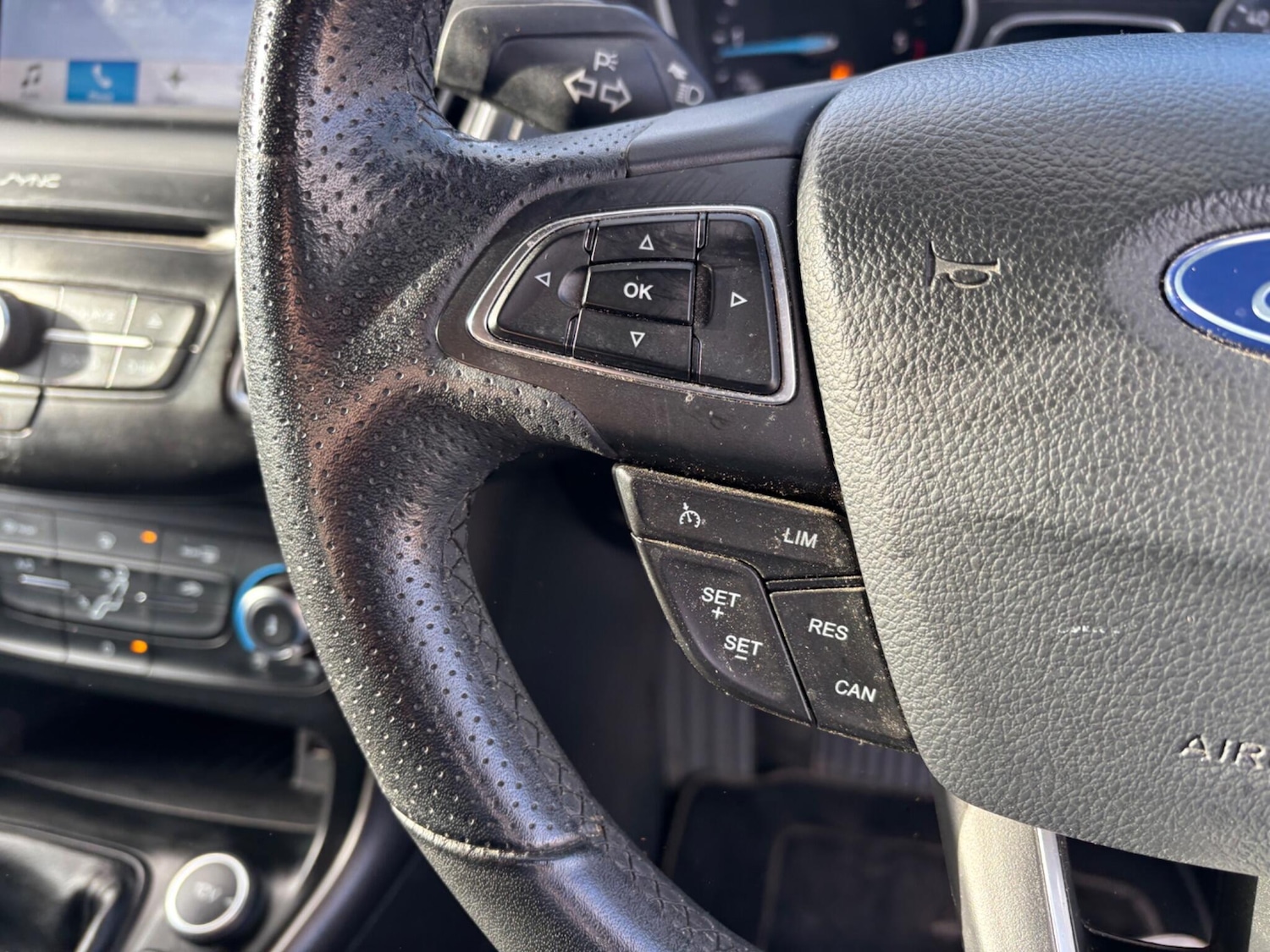 Used Ford Focus 2017 for sale - 76408682: Photo 2