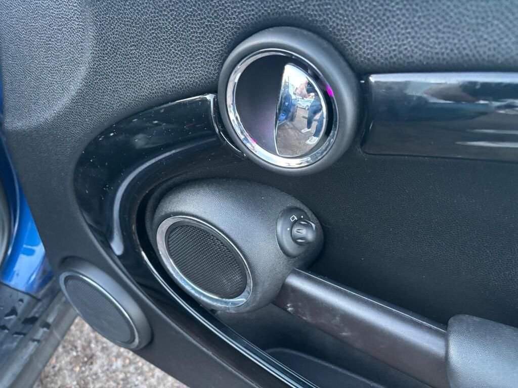 Used MINI Convertible 2015 for sale - 76945383: Photo 18