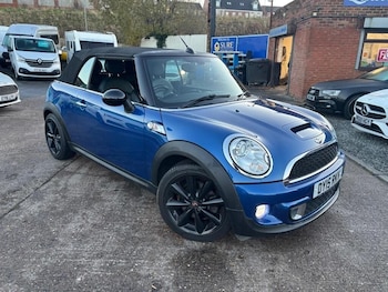 Used MINI Convertible 2015 for sale - 76945383: Photo