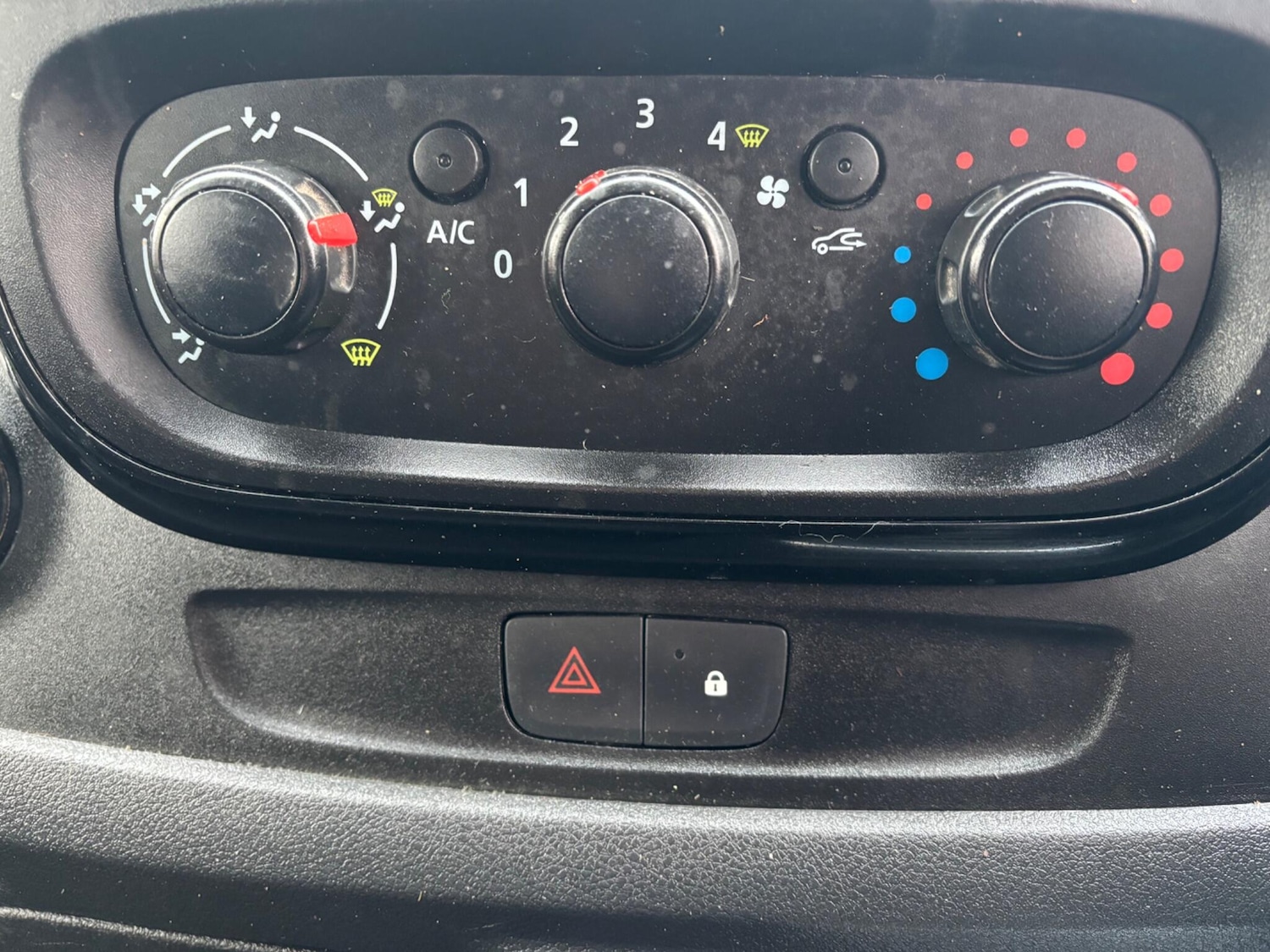 Used Vauxhall Vivaro 2018 for sale - 76689028: Photo 21