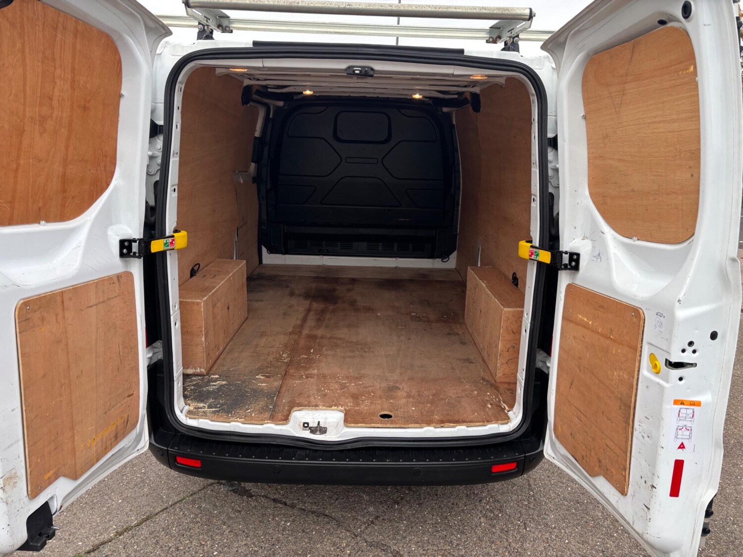 Used Ford Transit Custom 2022 for sale - 76370772: Photo 14