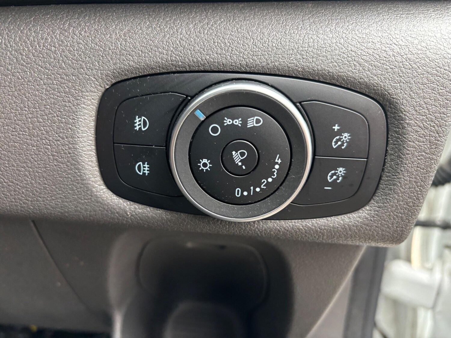 Used Ford Transit Custom 2022 for sale - 76370772: Photo 16