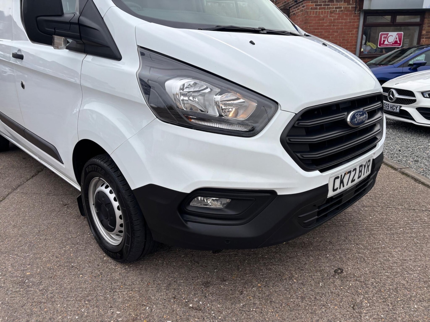 Used Ford Transit Custom 2022 for sale - 76370772: Photo 2