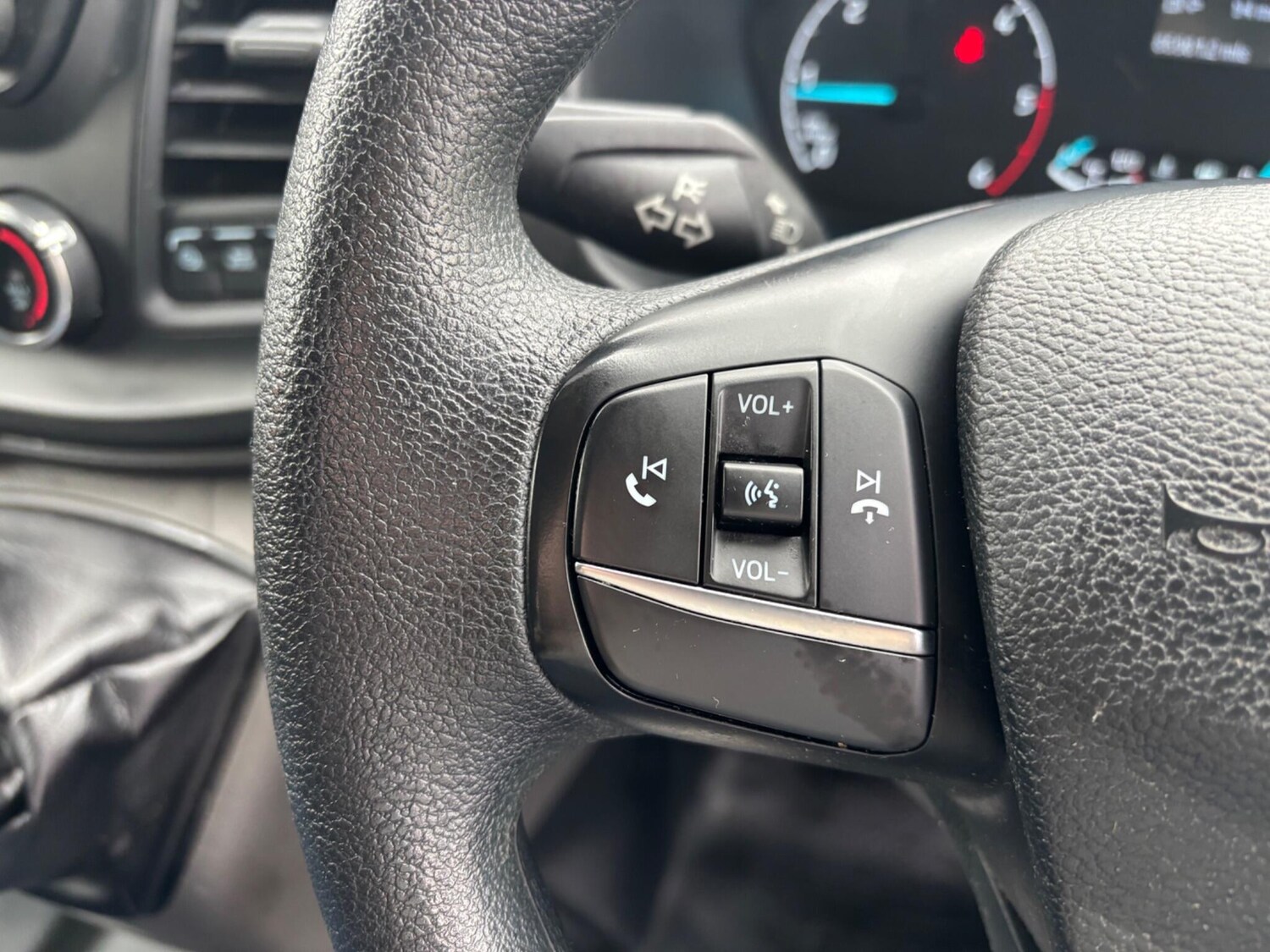 Used Ford Transit Custom 2022 for sale - 76370772: Photo 24