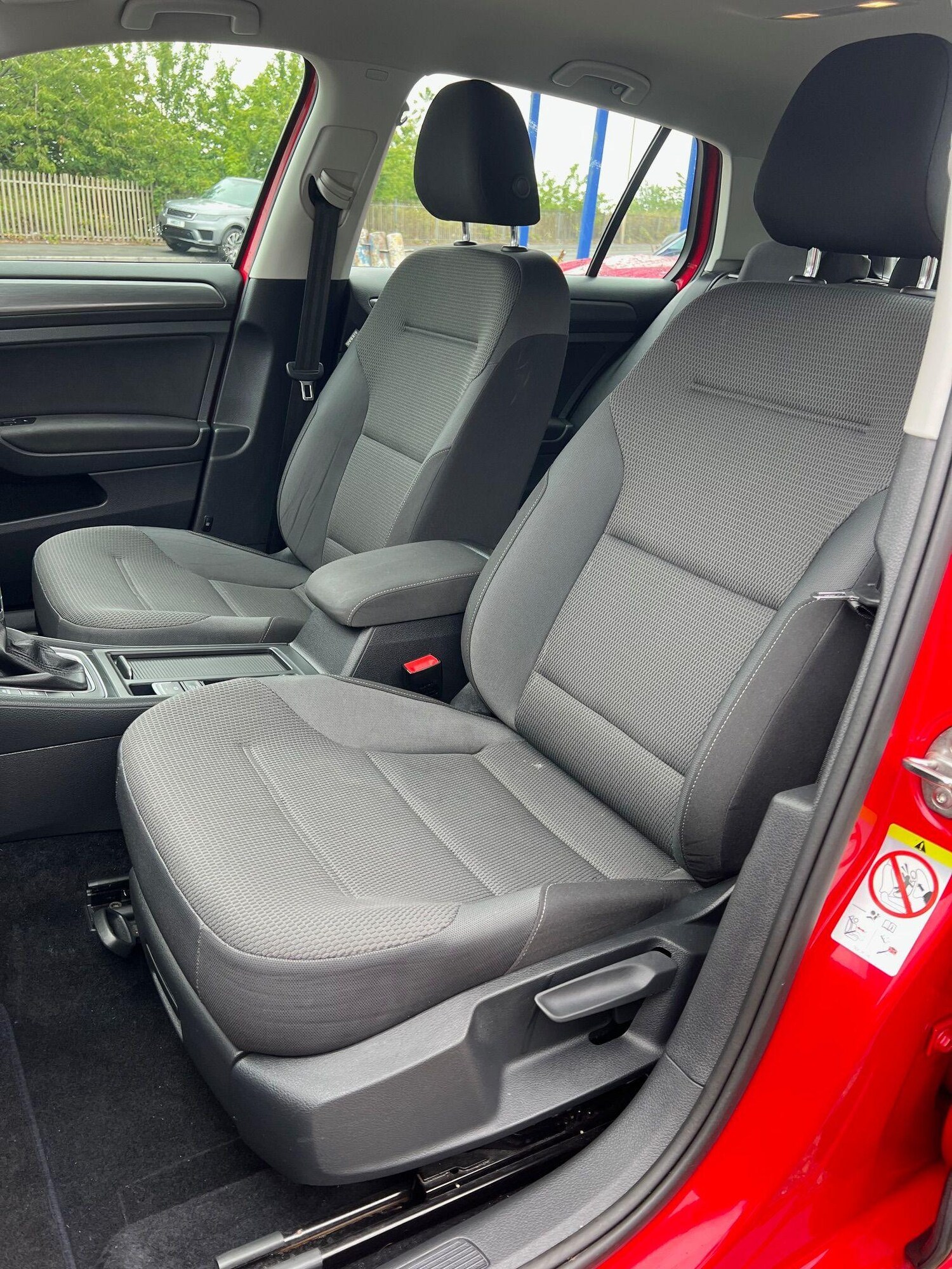 Used Volkswagen Golf 2017 for sale - 76027112: Photo 23