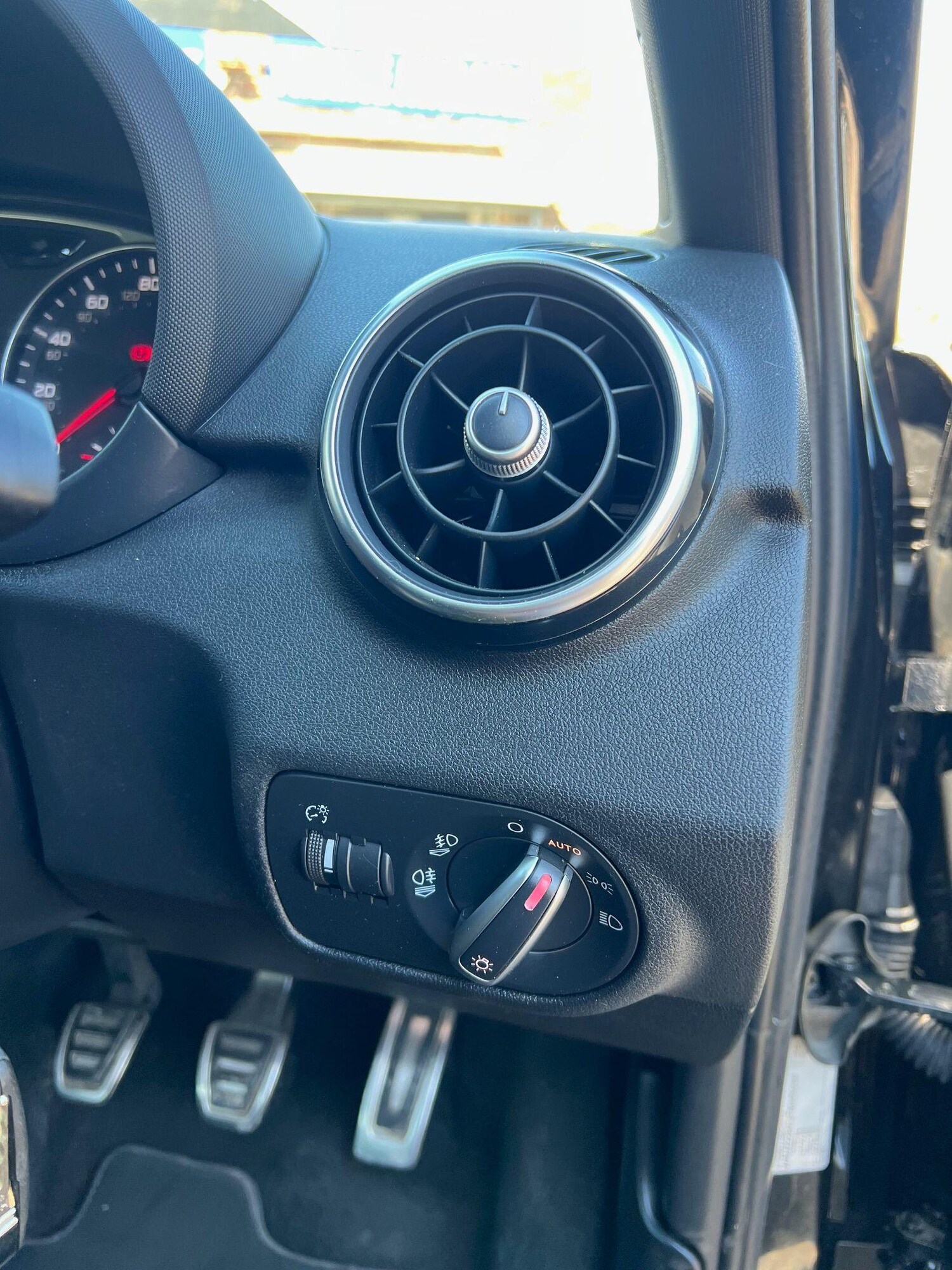 Used Audi A1 2015 for sale - 76027115: Photo 25