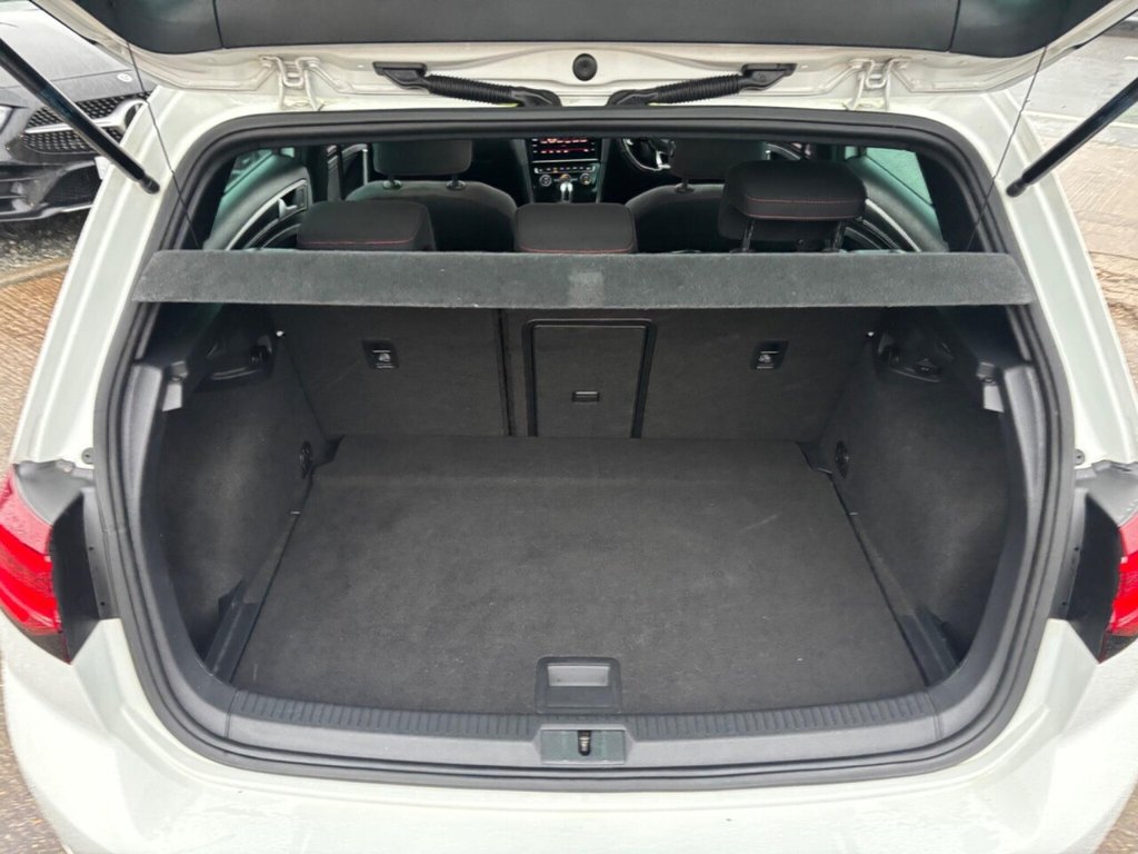 Used Volkswagen Golf 2018 for sale - 77507432: Photo 18