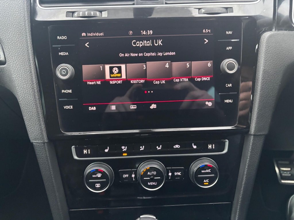 Used Volkswagen Golf 2018 for sale - 77507432: Photo 32