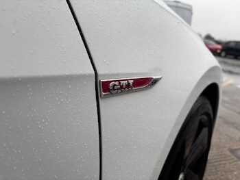 Used Volkswagen Golf 2018 for sale - 77507432: Photo