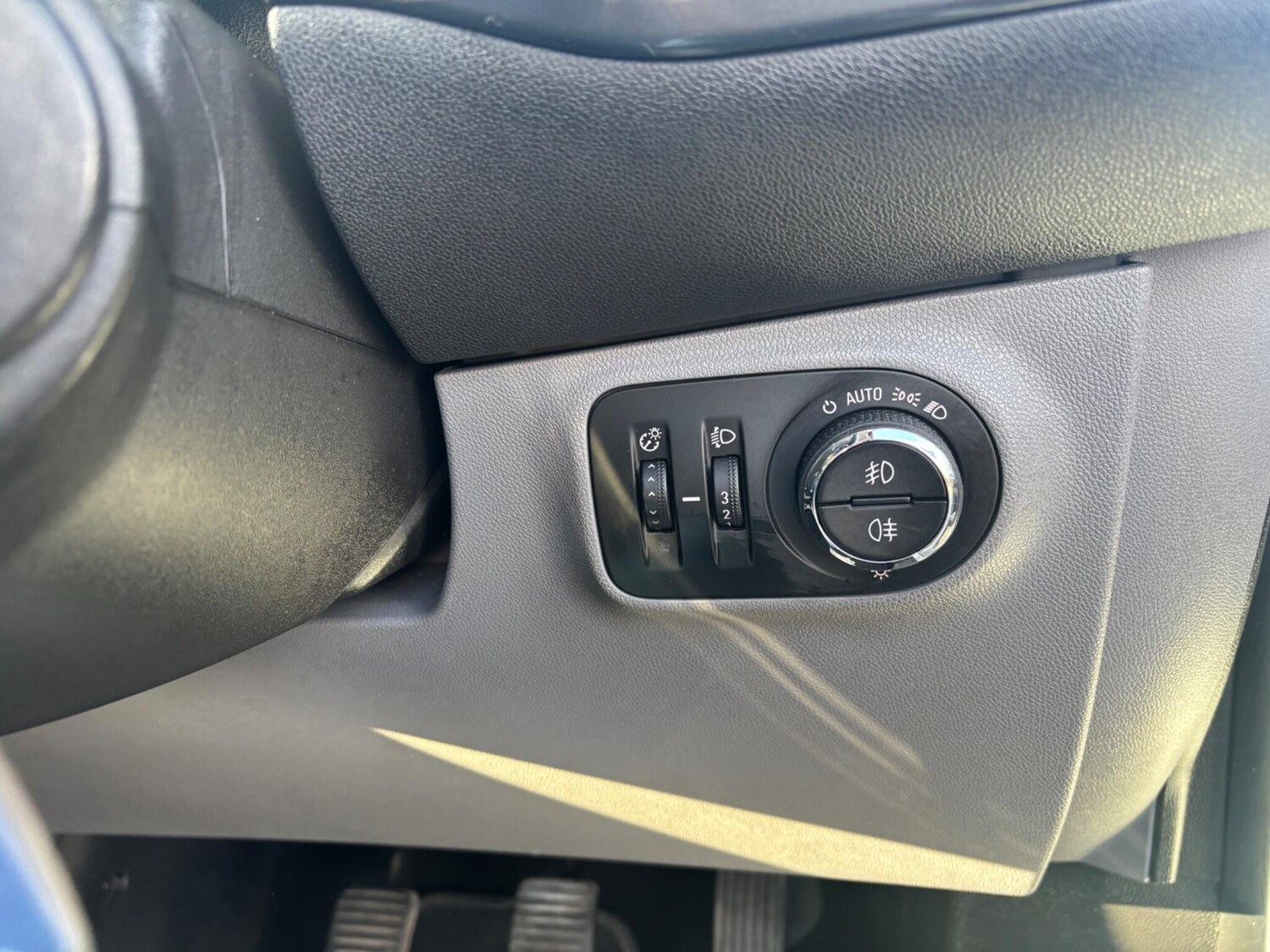 Used Vauxhall Corsa 2016 for sale - 76441280: Photo 21