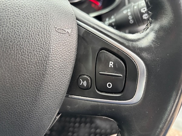 Used Renault Clio 2017 for sale - 76201066: Photo 25
