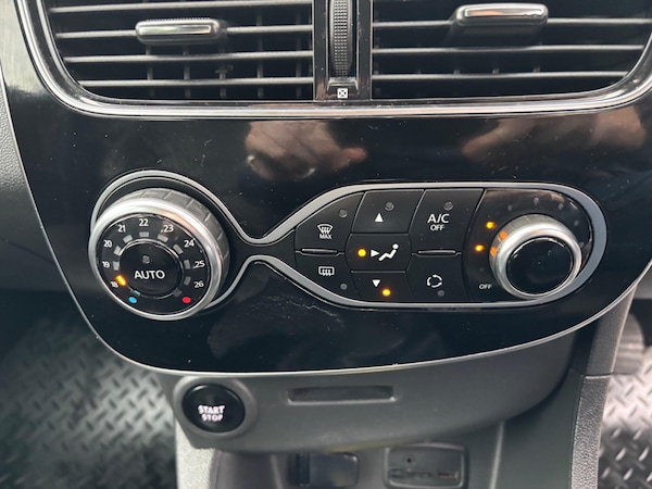 Used Renault Clio 2017 for sale - 76201066: Photo 27
