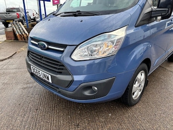 Used Ford Transit Custom 2015 for sale - 77547320: Photo