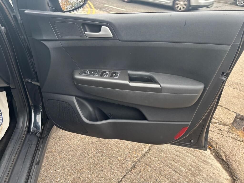 Used Kia Sportage 2017 for sale - 76945339: Photo 22