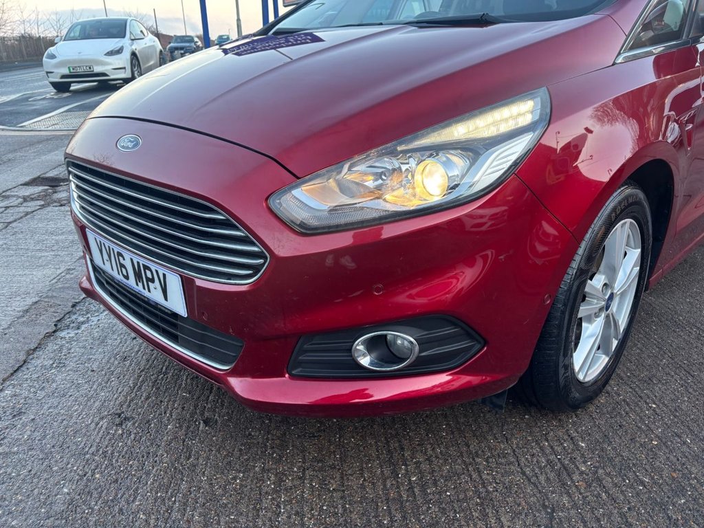 Used Ford S-Max 2016 for sale - 77250708: Photo 3