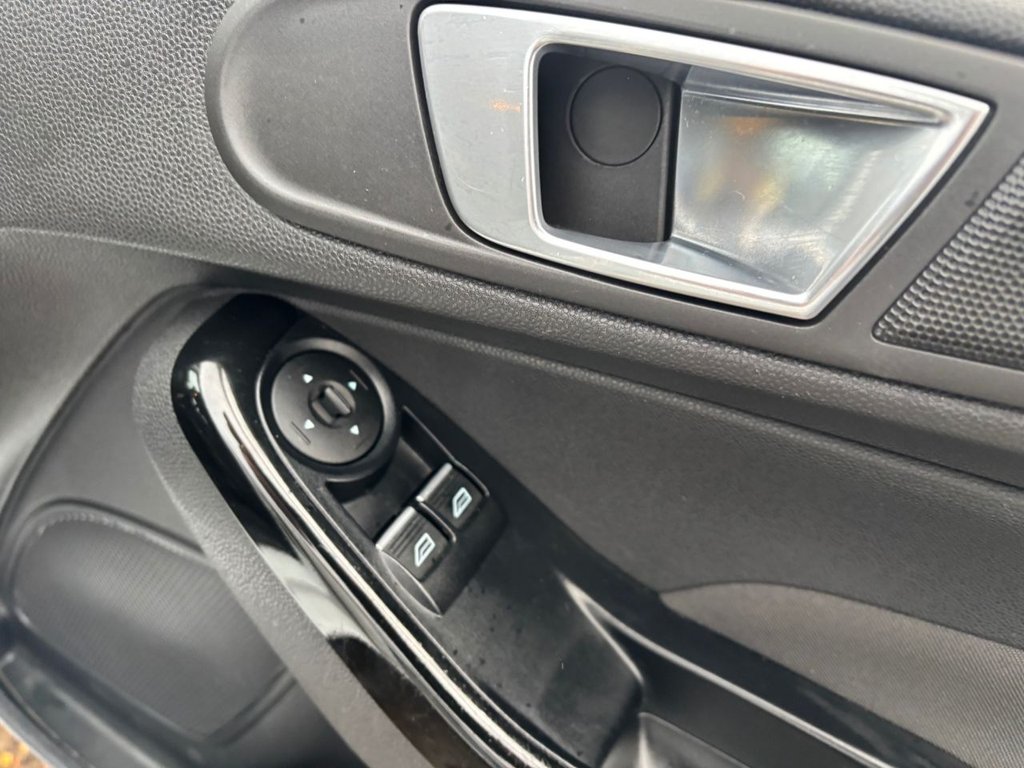 Used Ford Fiesta 2015 for sale - 77302820: Photo 15