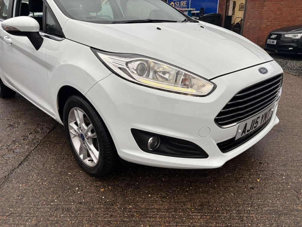 Used Ford Fiesta 2015 for sale - 77302820: Photo 2