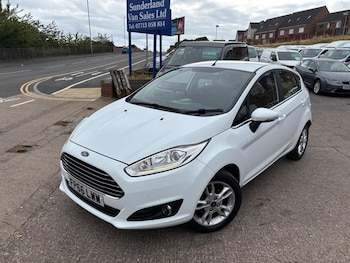 Used Ford Fiesta 2016 for sale - 79539005: Photo
