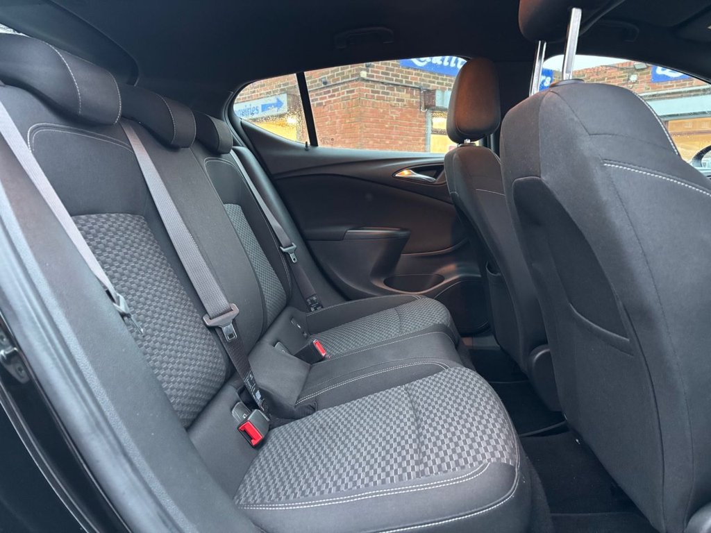 Used Vauxhall Astra 2017 for sale - 77250703: Photo 14