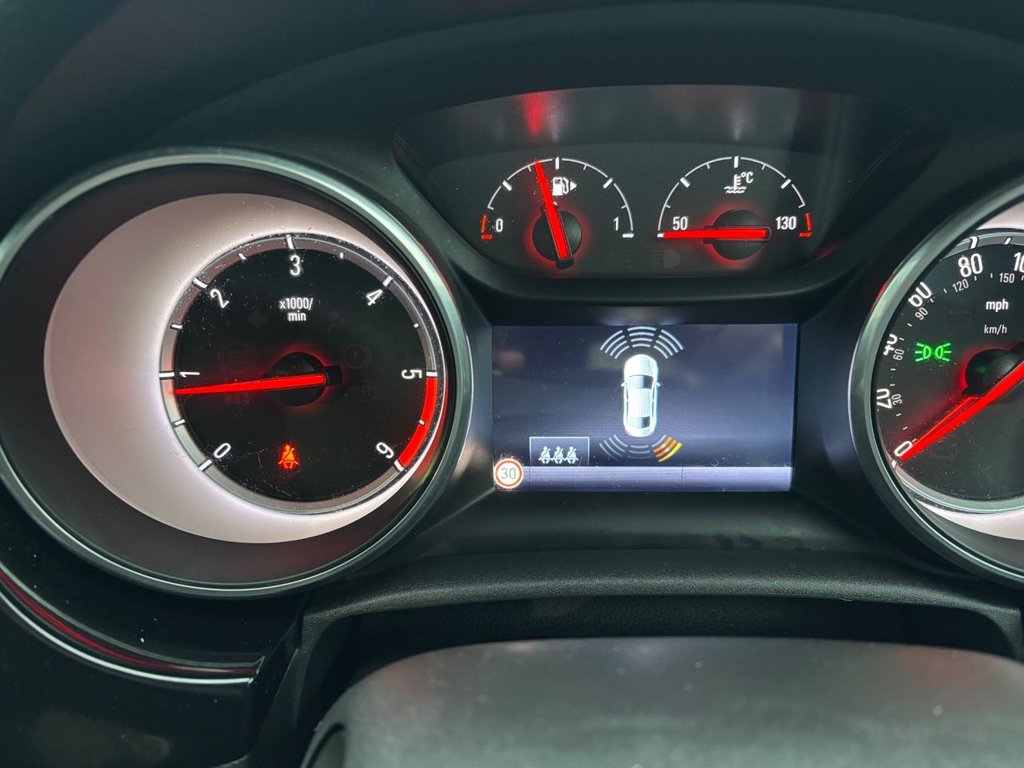 Used Vauxhall Astra 2017 for sale - 77250703: Photo 33