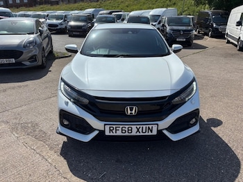 Used Honda Civic 2019 for sale - 79009763: Photo