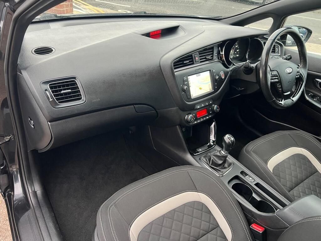 Used Kia Ceed 2018 for sale - 76945340: Photo 11