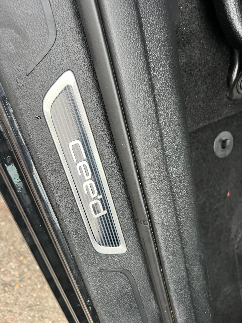 Used Kia Ceed 2018 for sale - 76945340: Photo 35