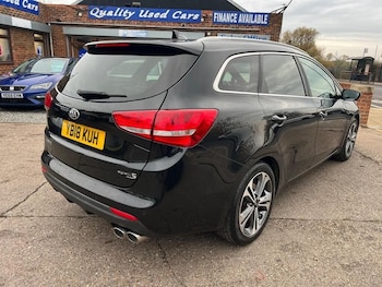 Used Kia Ceed 2018 for sale - 76945340: Photo