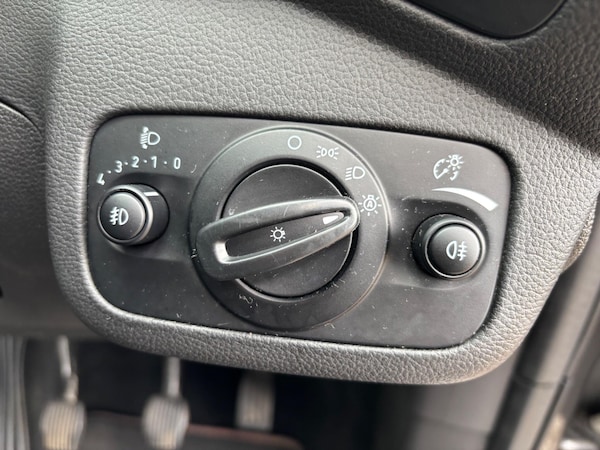 Used Ford Kuga 2017 for sale - 76325912: Photo 23