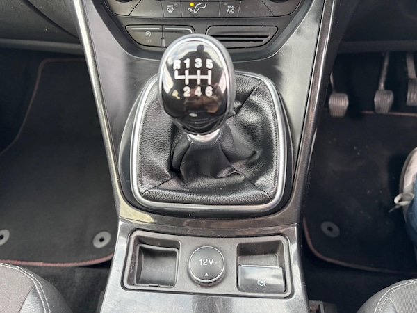 Used Ford Kuga 2017 for sale - 76325912: Photo 30