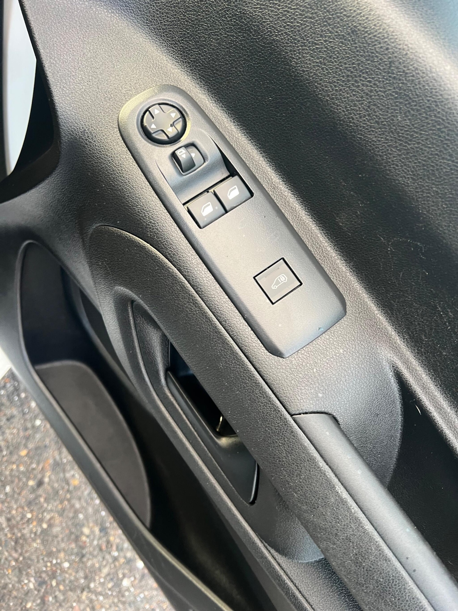 Used Peugeot Partner 2022 for sale - 76898594: Photo 23