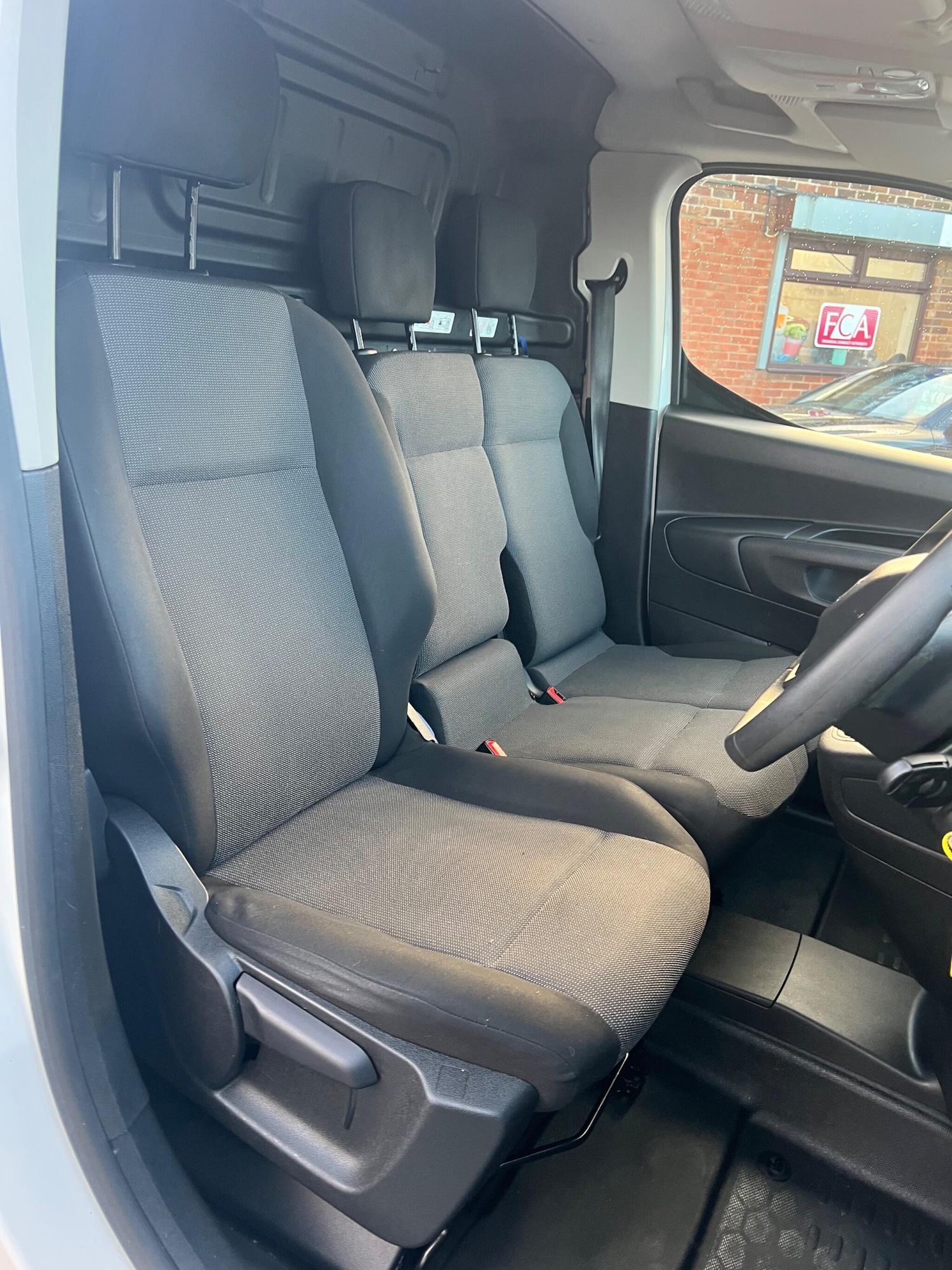 Used Peugeot Partner 2022 for sale - 76898594: Photo 24