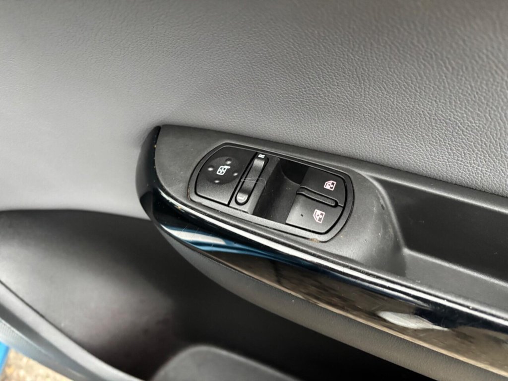 Used Vauxhall Corsa 2017 for sale - 77422235: Photo 16