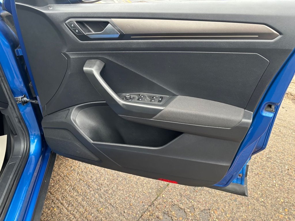 Used Volkswagen T-Roc 2018 for sale - 77188773: Photo 16