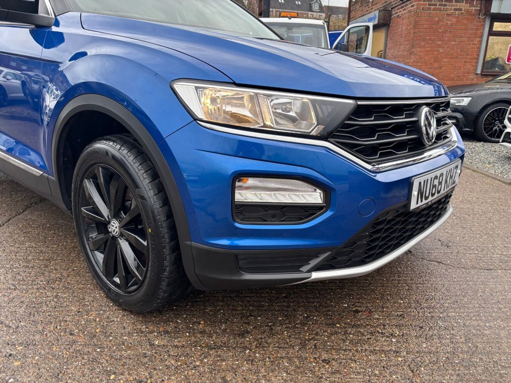 Used Volkswagen T-Roc 2018 for sale - 77188773: Photo 2