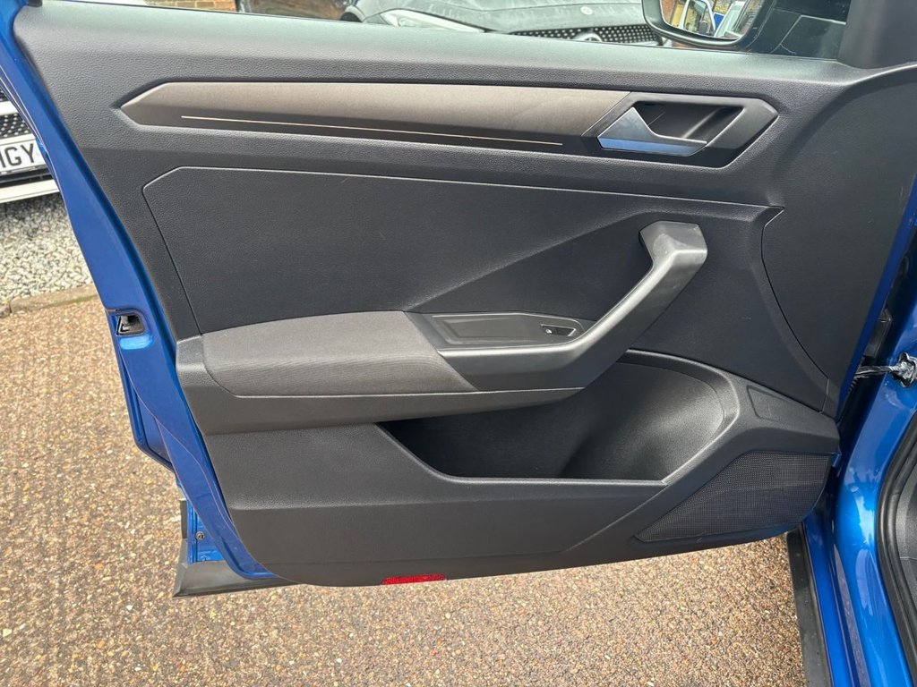 Used Volkswagen T-Roc 2018 for sale - 77188773: Photo 22