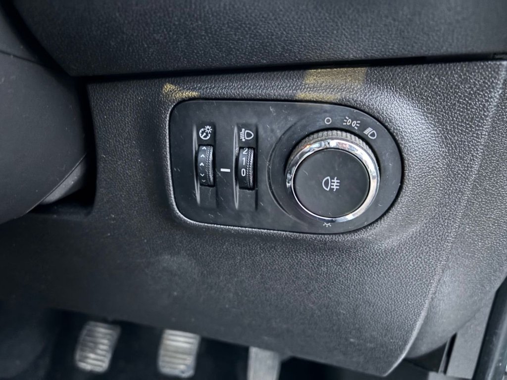 Used Vauxhall ADAM 2014 for sale - 77027377: Photo 26