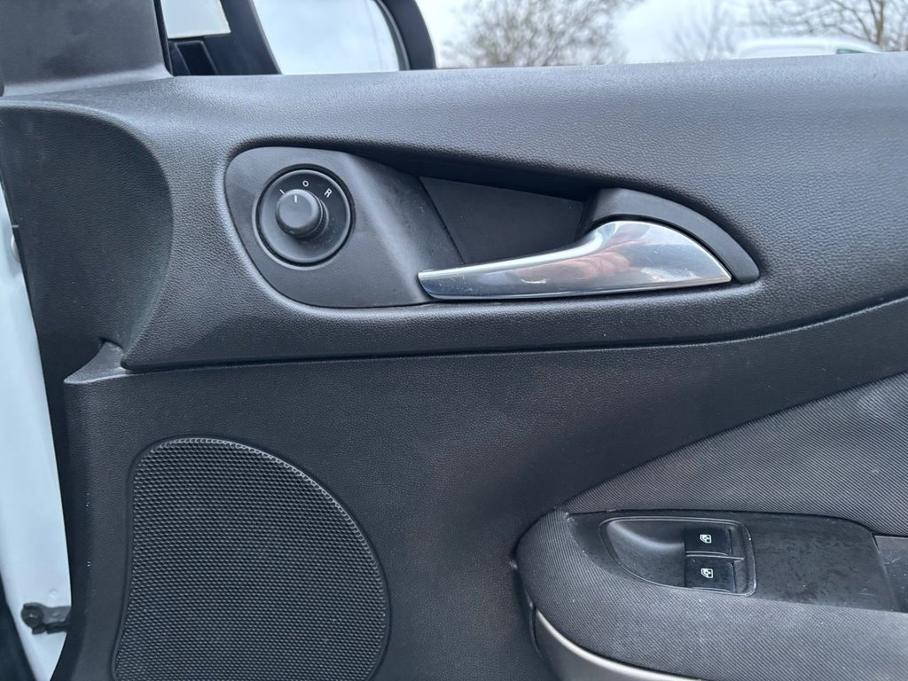 Used Vauxhall ADAM 2014 for sale - 77027377: Photo 29