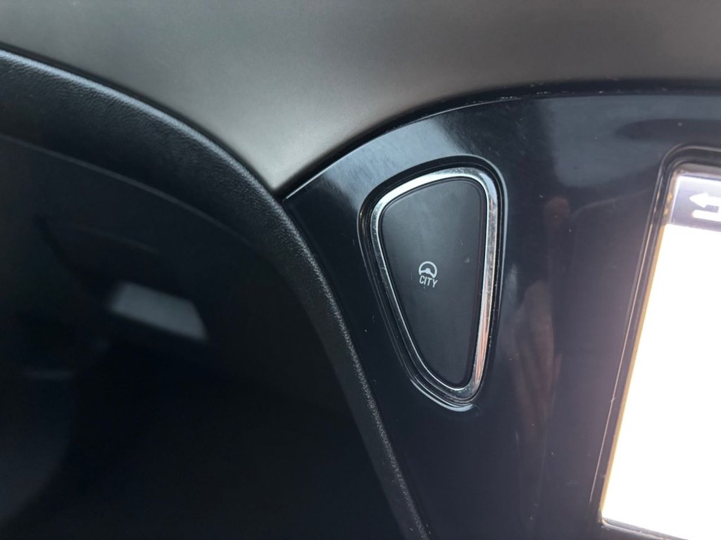 Used Vauxhall ADAM 2014 for sale - 77027377: Photo 33