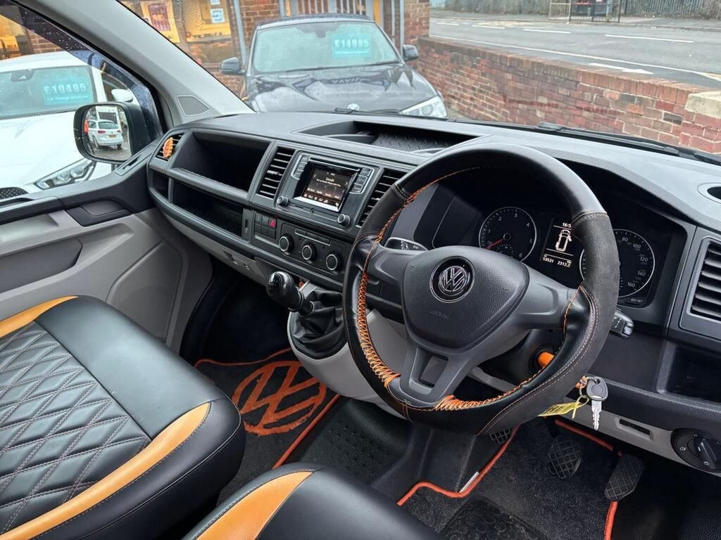 Used Volkswagen Transporter 2018 for sale - 76945385: Photo 24