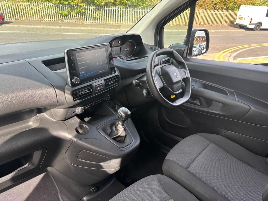 Used Peugeot Partner 2021 for sale - 76945357: Photo 17