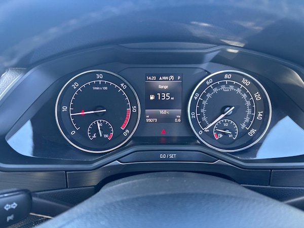 Used Skoda Superb 2019 for sale - 76072254: Photo 31