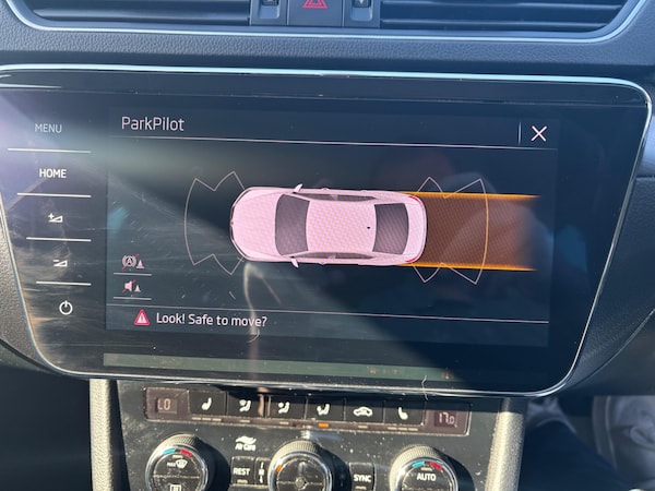 Used Skoda Superb 2019 for sale - 76072254: Photo 33