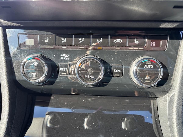 Used Skoda Superb 2019 for sale - 76072254: Photo 35