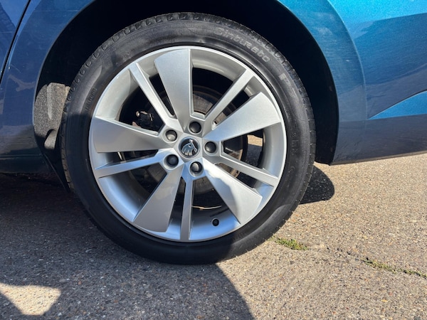 Used Skoda Superb 2019 for sale - 76072254: Photo 7