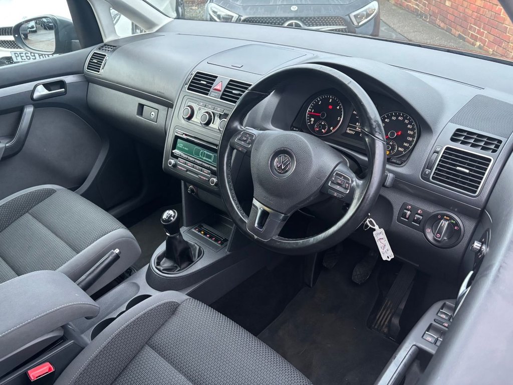 Used Volkswagen Touran 2015 for sale - 77188520: Photo 11