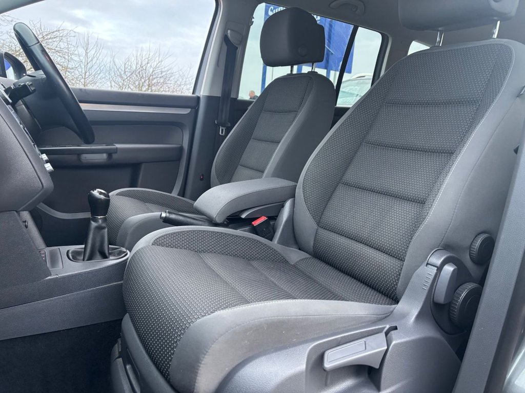 Used Volkswagen Touran 2015 for sale - 77188520: Photo 24