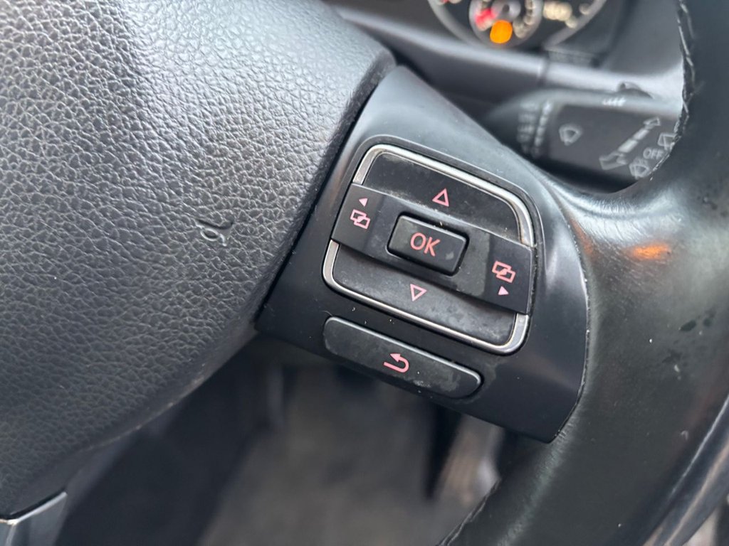 Used Volkswagen Touran 2015 for sale - 77188520: Photo 27