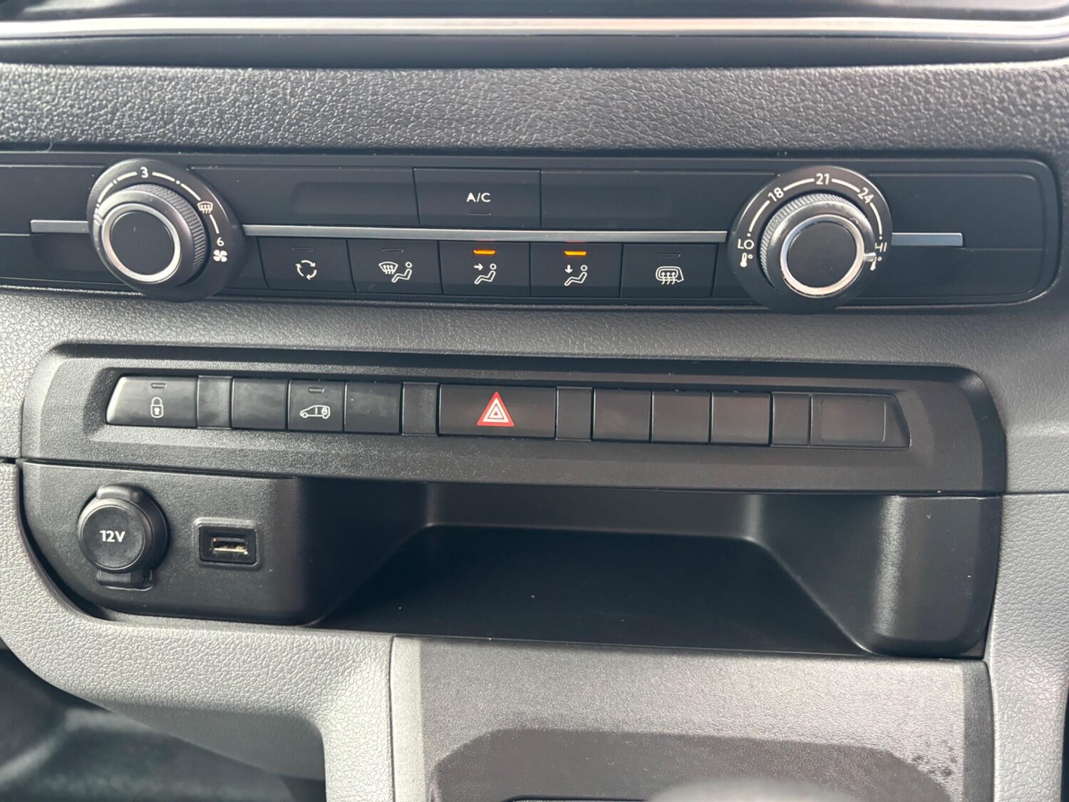 Used Vauxhall Vivaro 2022 for sale - 76371532: Photo 30