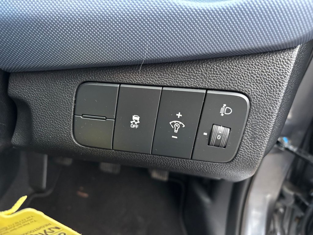 Used Hyundai i10 2014 for sale - 77027318: Photo 24